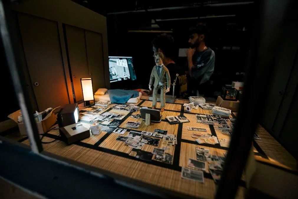 Behind the scenes 02