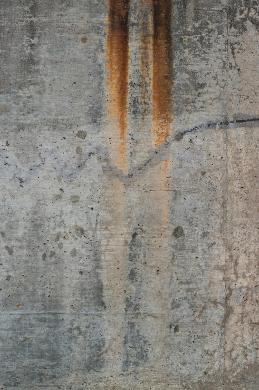 Concrete Walls on a Riverwalk (4)