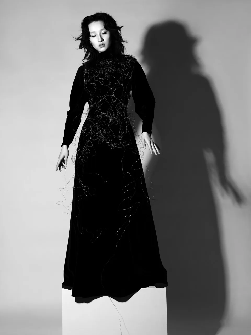 Toughts III - Schatten der Überlegung