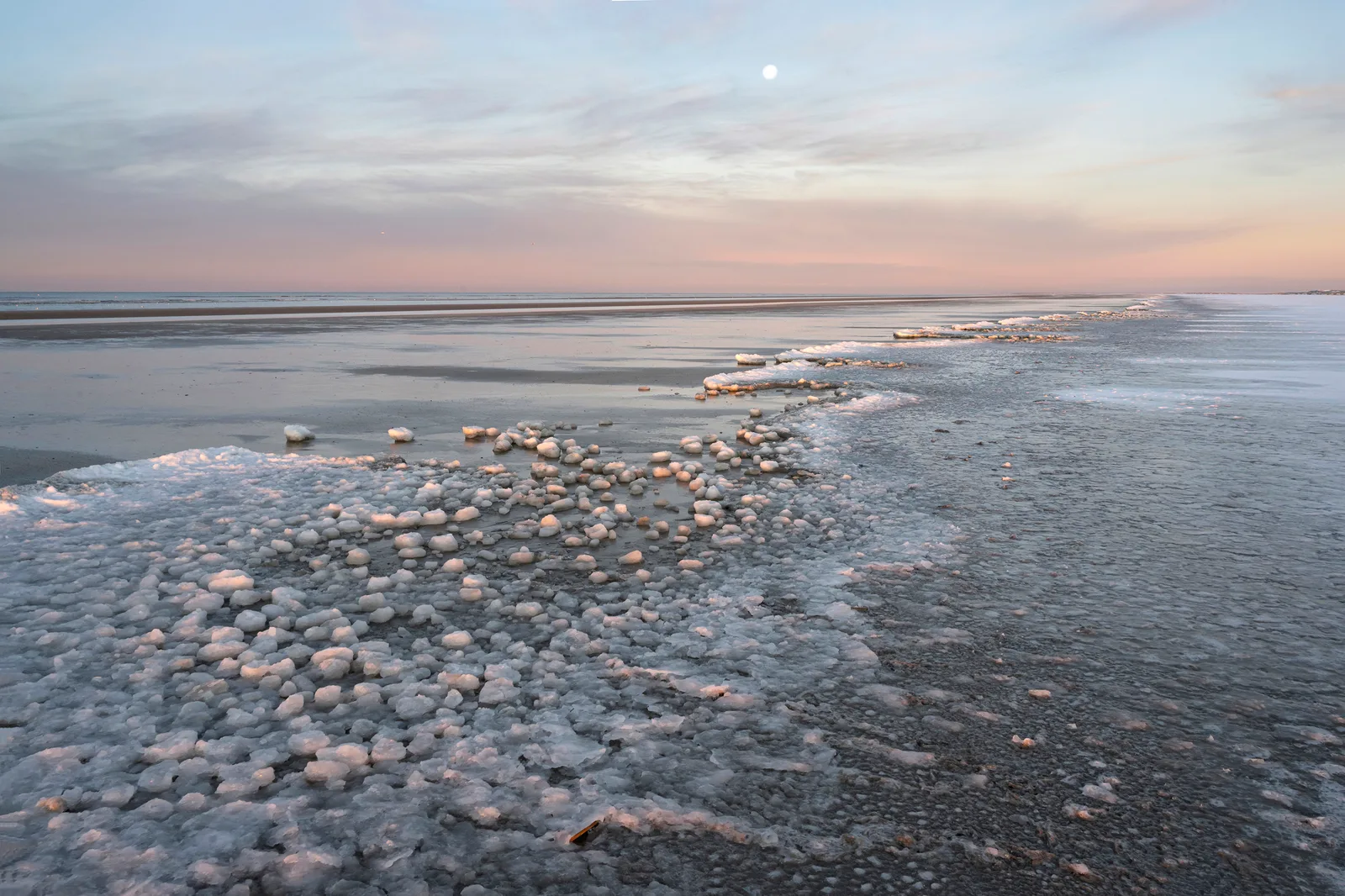 Eisiger Morgen am Strand von Fanø