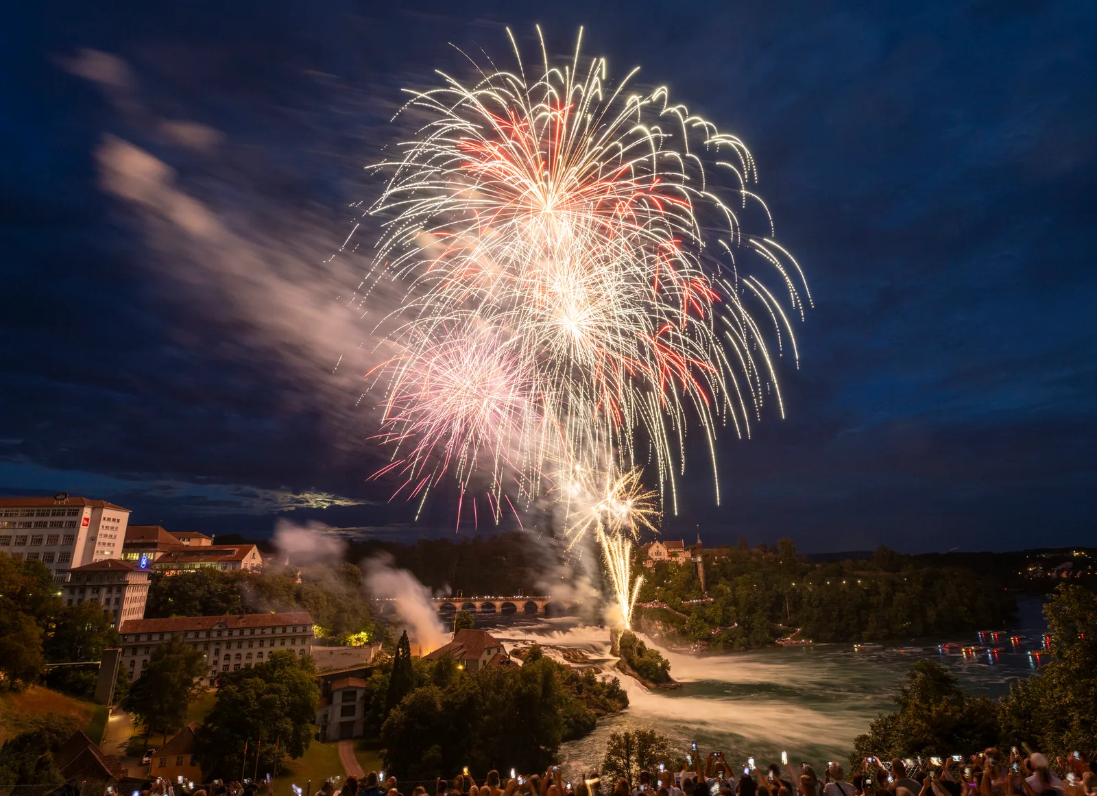Fire on the Rocks, Rheinfall