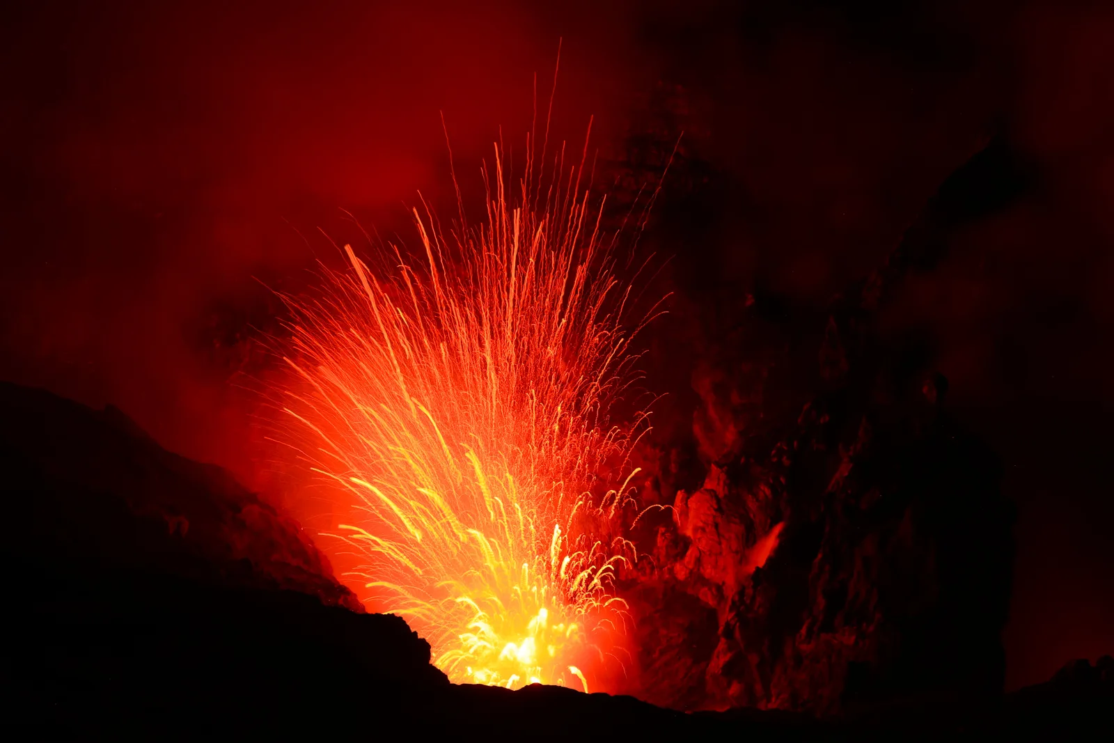 Der Yasur ist seit Hunderten von Jahren aktiv