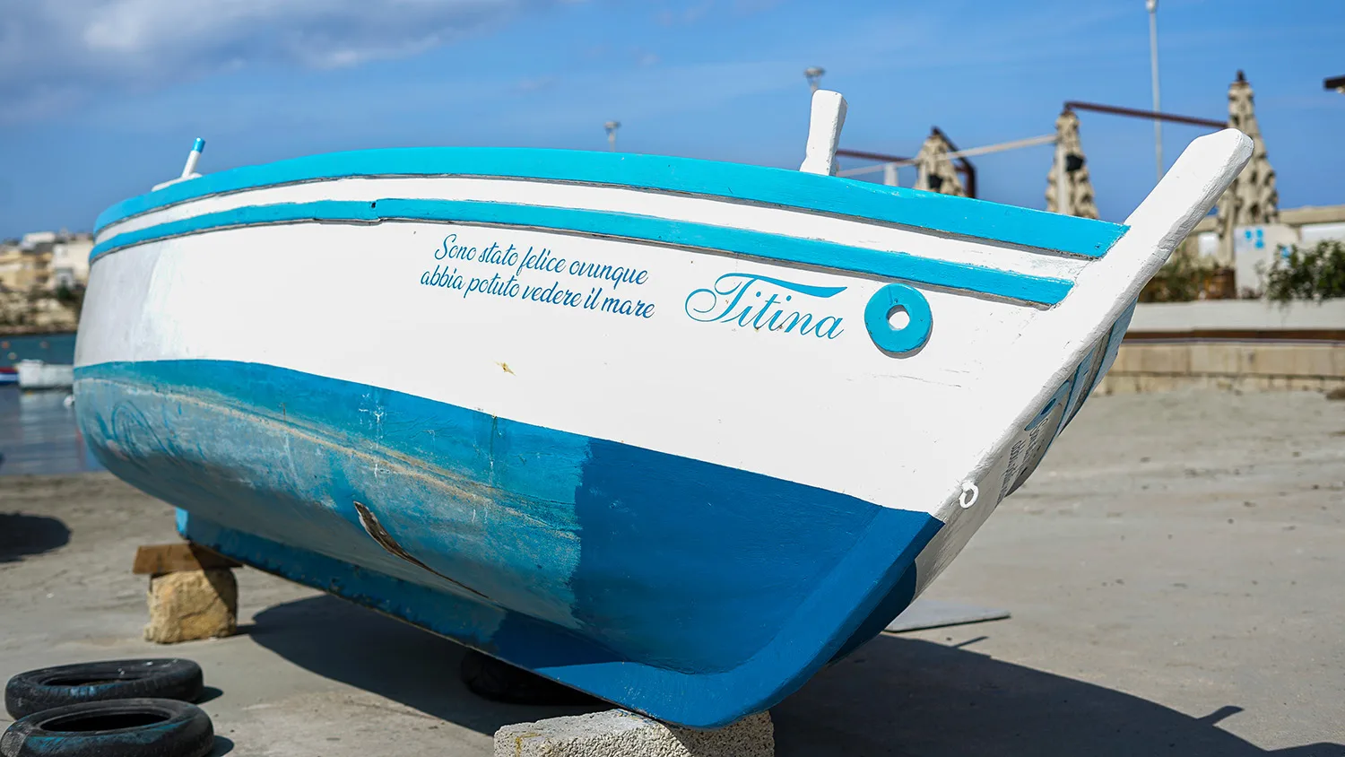 Titina - I was happy wherever I saw the sea