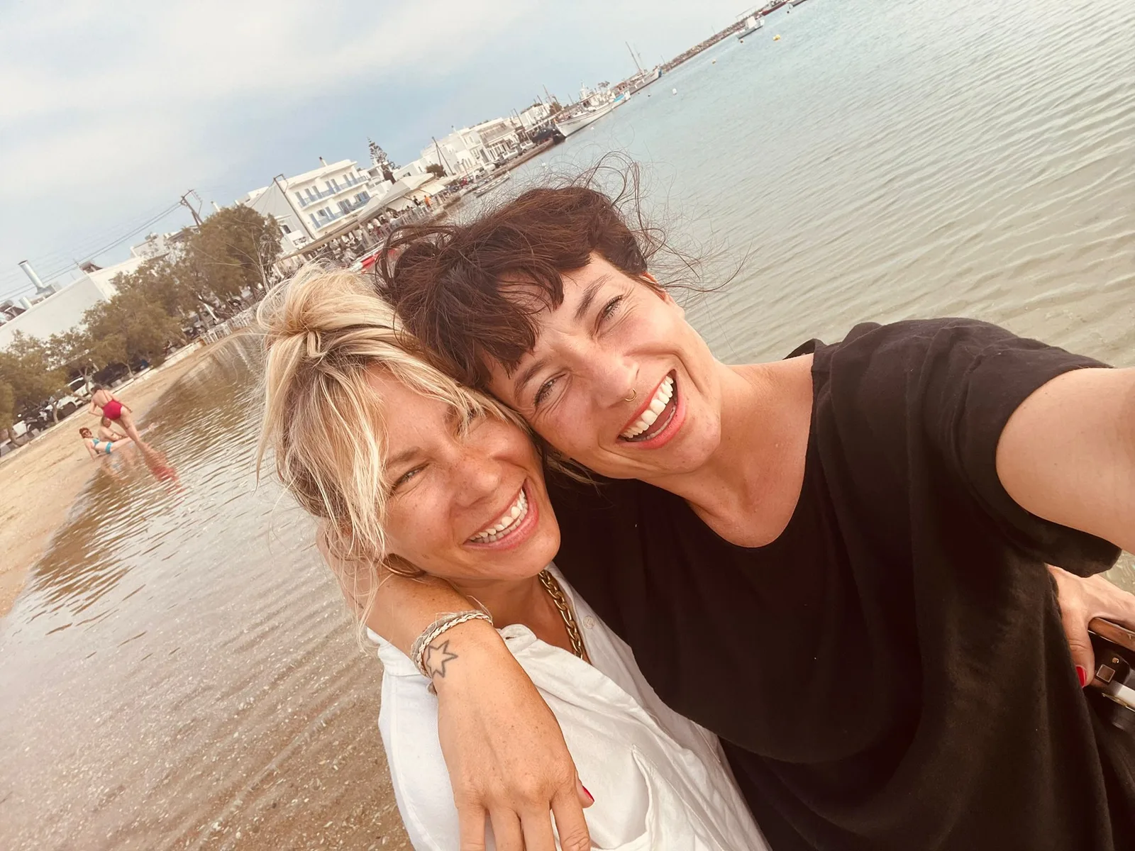 Ariane Pochon und Betty heART