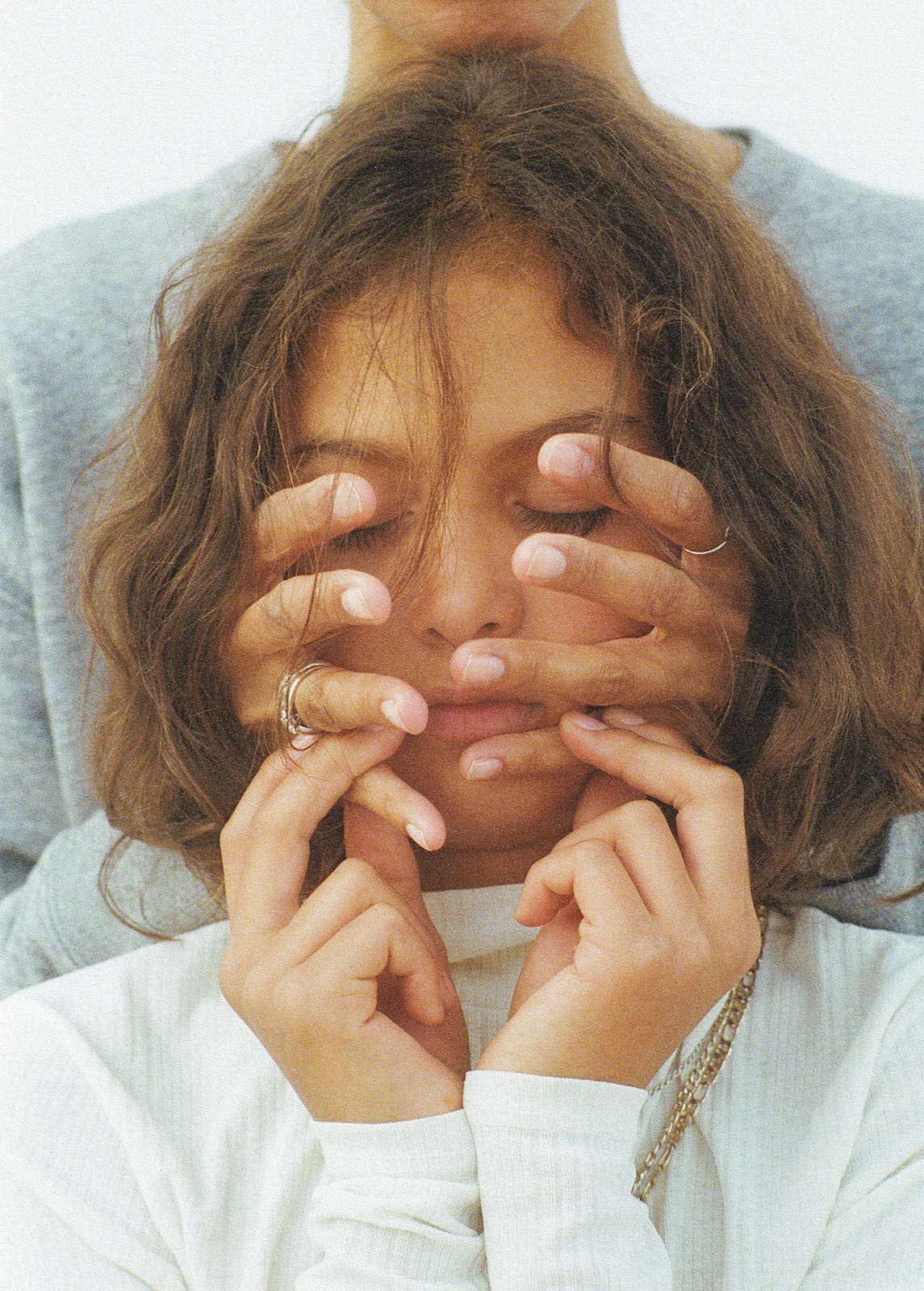 Hold me