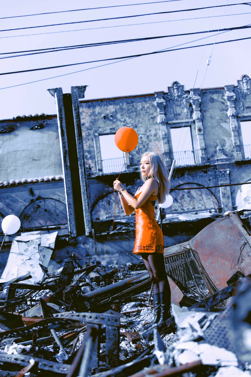Red Against the Collapse